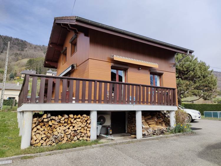 Témoignage client / Annick Carré, à La Rochette (73) : « Ce sont des travaux que nous pourrons facilement valoriser le jour où nous souhaiterons vendre »