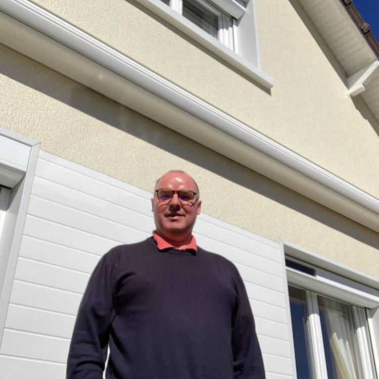 Témoignage client / Cyril Coquelin, dans l’Essonne (91) : « J’ai économisé 500 euros par an sur ma facture de chauffage ! »