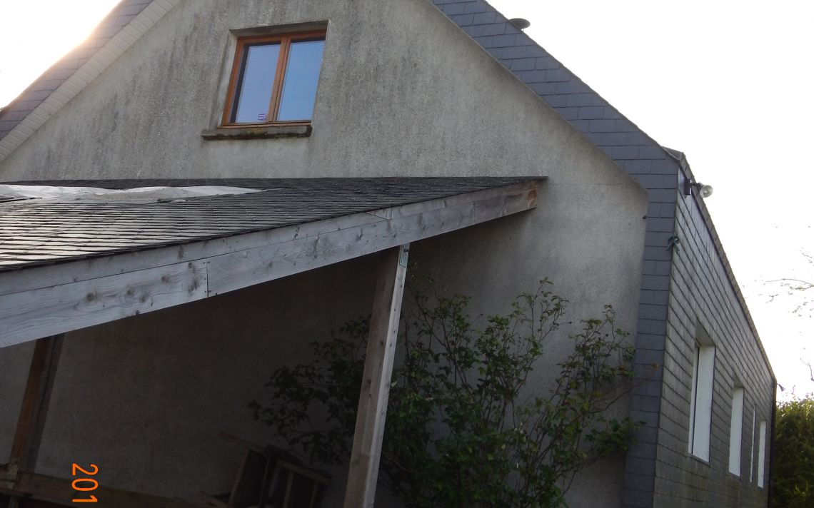 embelissement et Isolation par l’extérieur de 3 façades d'une maison des années 70