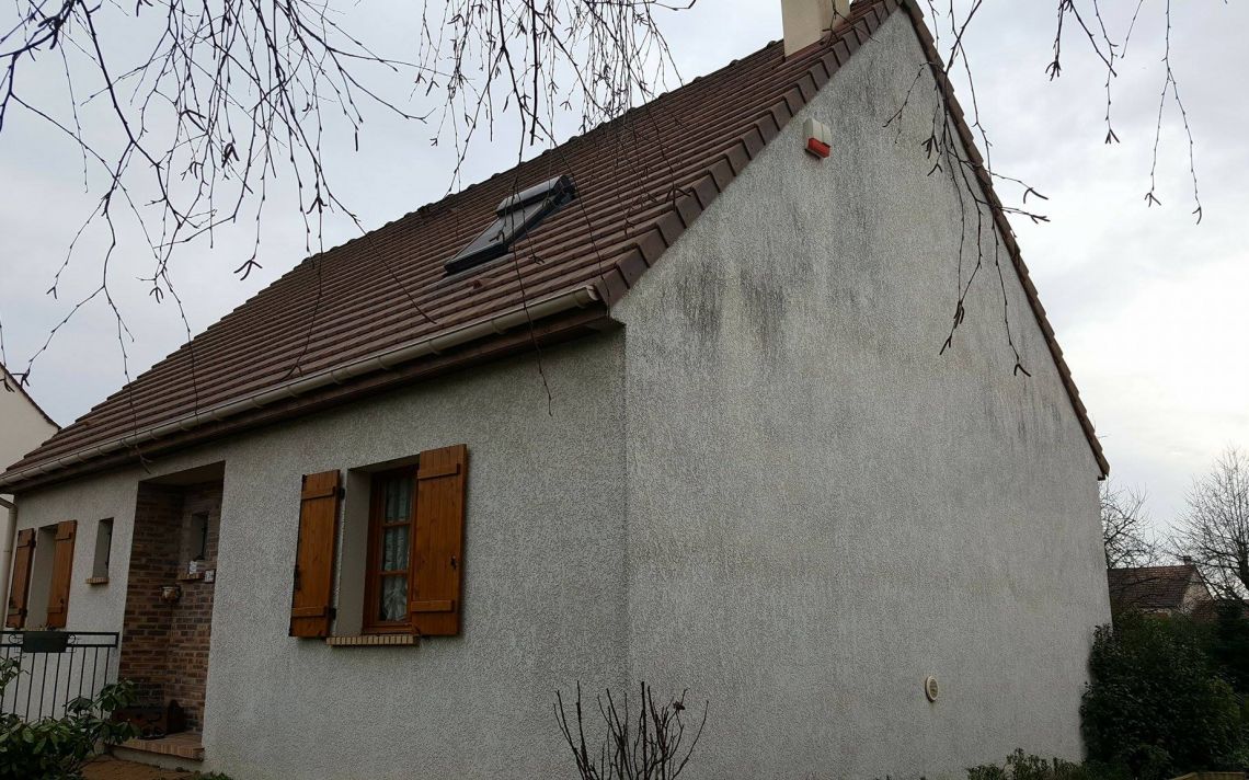 Ravalement et isolation du pignon d'une maison dans l'Essone
