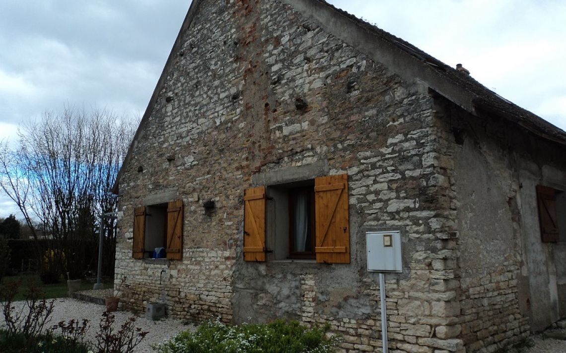 Rénovation d'une ancienne ferme en pierres