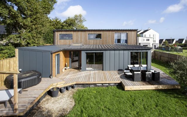 Isolation extérieure d’une maison container