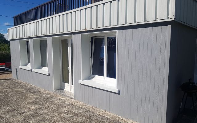 Isolation thermique et embellissement des façades d'un gite